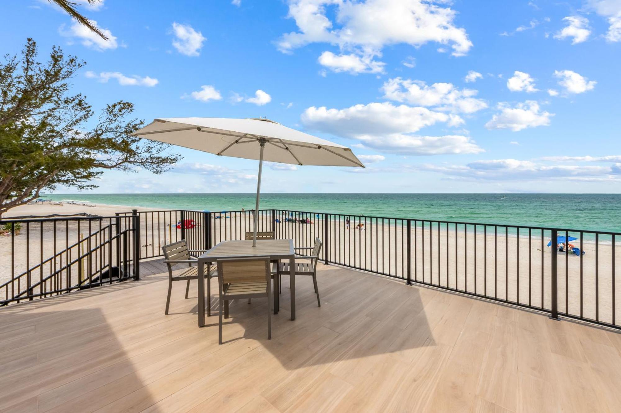 Seabreeze At Anna Maria Island Inn Bradenton Beach Ngoại thất bức ảnh